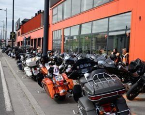 fb img 1715106317043x237